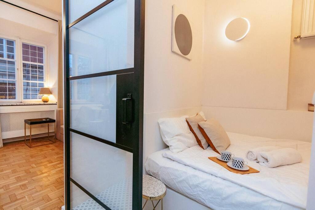 Charming Apartment Next To The Old Town! Варшава Екстериор снимка