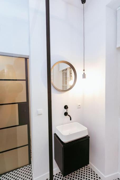 Charming Apartment Next To The Old Town! Варшава Екстериор снимка