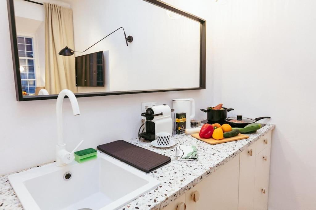 Charming Apartment Next To The Old Town! Варшава Екстериор снимка